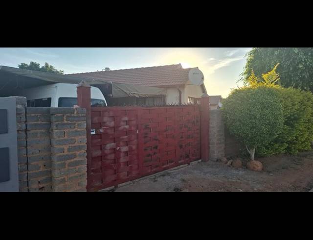 3 BEDROOM PROPERTY TO RENT IN SOSHANGUVE VV